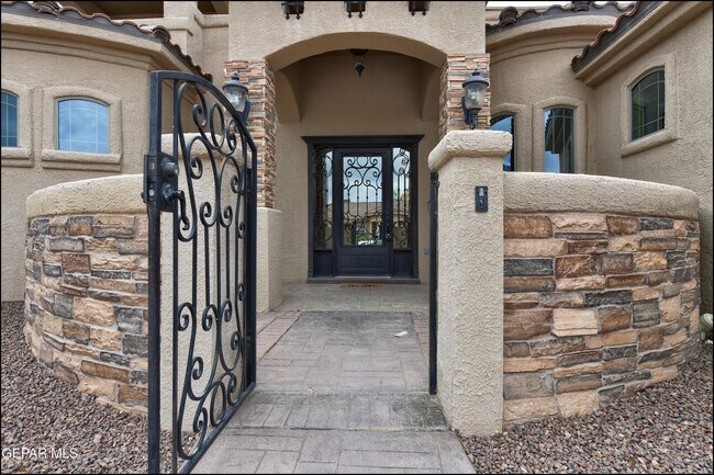 Photo - 6304 Franklin Trail Drive