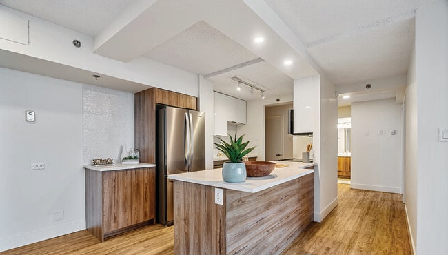 Building Photo - Grid 5 Apartments