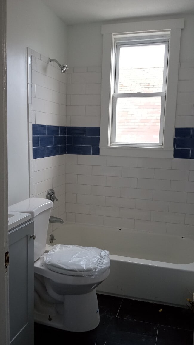 Photo - 34 Edwin St Unit #3