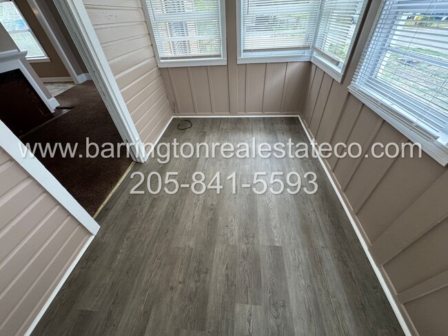 Photo - 2519 St Charles Ave SW