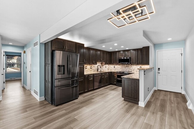 Photo - 2 bed, 2 bath Available Now!