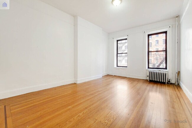 Photo - 1619 York Ave Unit 2A