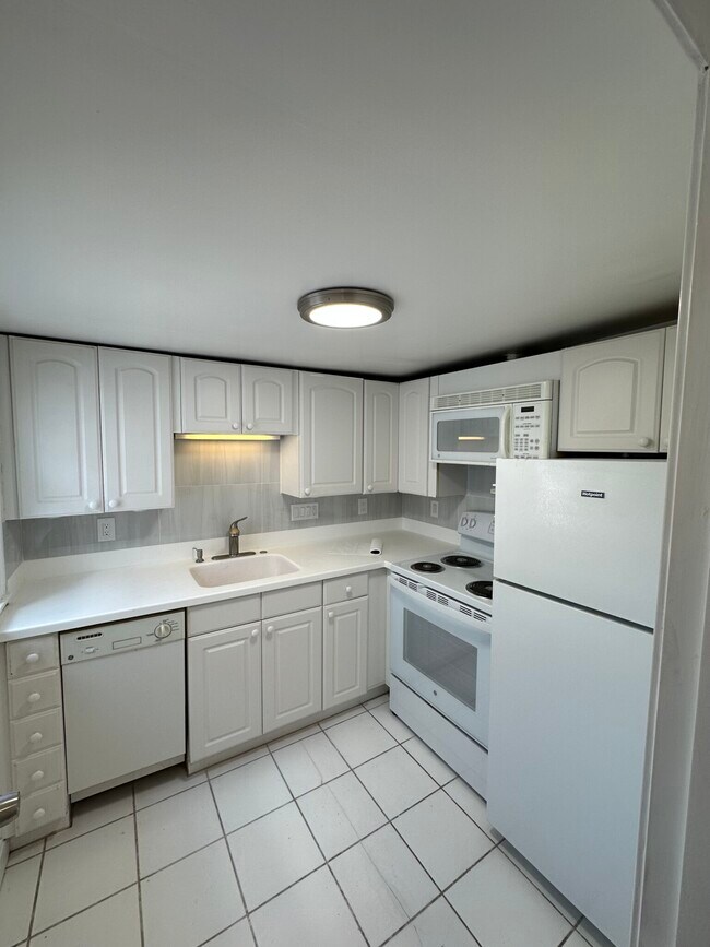 Building Photo - 80 Parker Hill Ave Unit 1 Rental