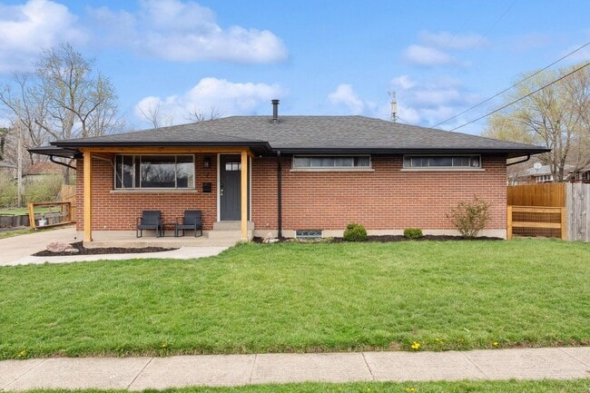 Building Photo - 3 Bedroom Ranch Home