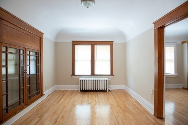 Photo - 1704 E Locust St Unidad 6