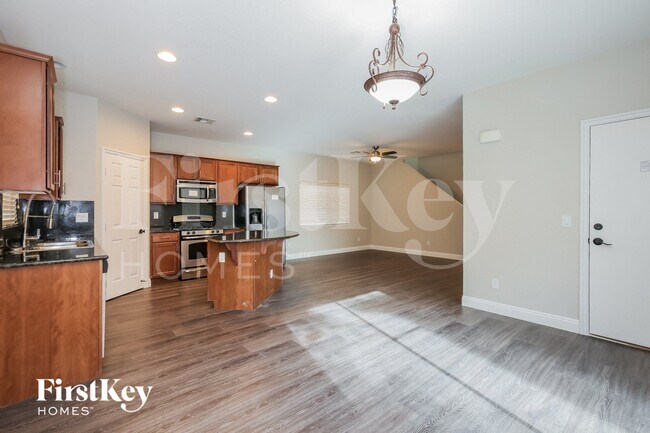 Photo - 7635 Anatolian St