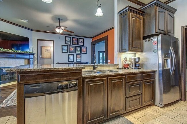 Photo - 7705 Harold Dr