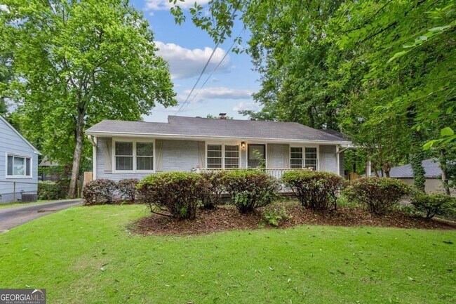 Photo - 1910 La Dawn Ln NW
