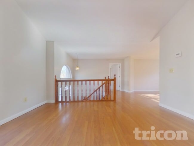 Photo - 5085 Forest View Trail