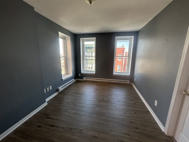 Photo - 218 N 6th St Unit 3