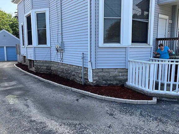 Photo - 1208 N Oneida St Unit B