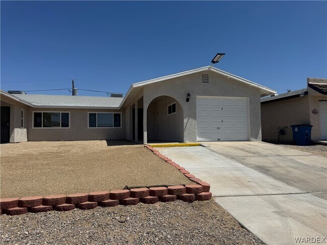 Photo - 2460 Lakeside Dr