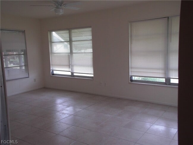 Photo - 242 S Lake Dr