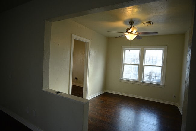 Photo - 3612 W Park Pl