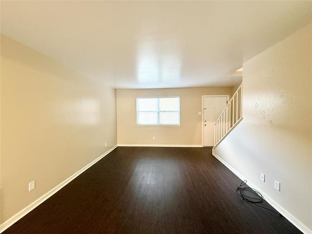 Photo - 10450 E NW Hwy Unit 103
