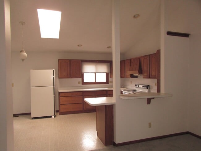 Photo - 3 BEDROOM | 2 BATH | DUPLEX | WEST