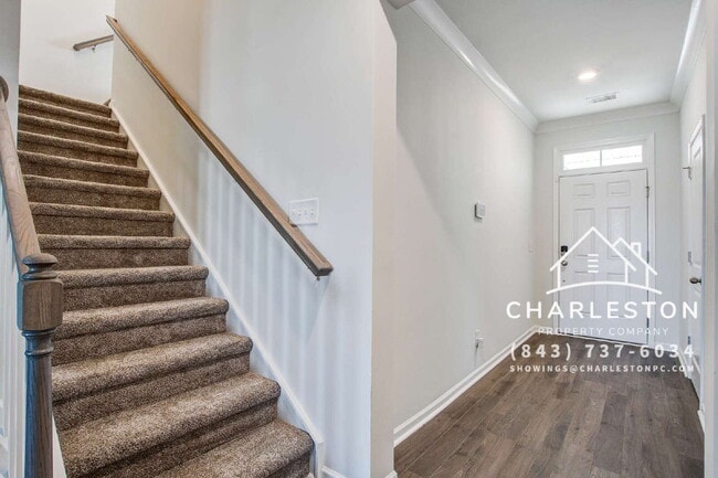 414 Squire Pope Rd