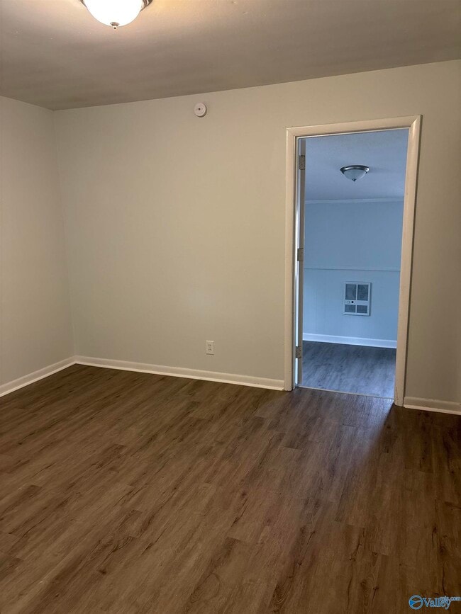 Photo - 3052 Boswell Dr NW