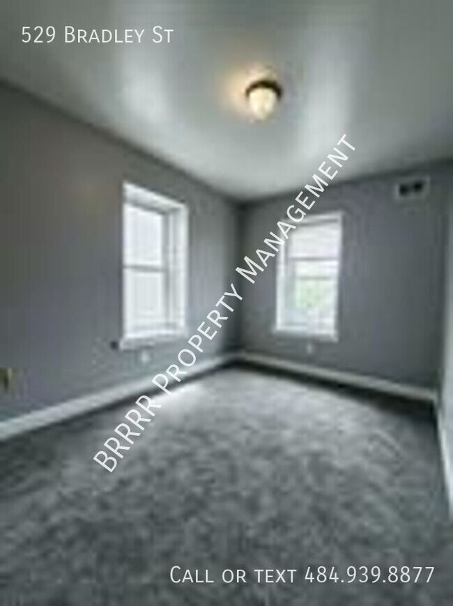 Photo - 529 Bradley St