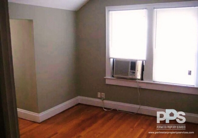 Photo - 1275 Winburn Dr