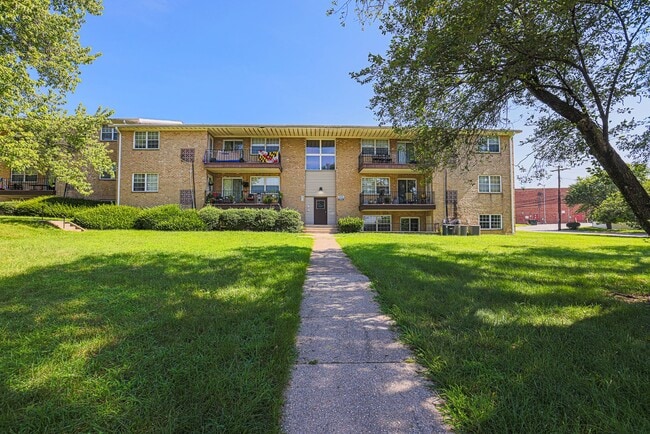 Building Photo - Enclave at Mount Pleasant Rental