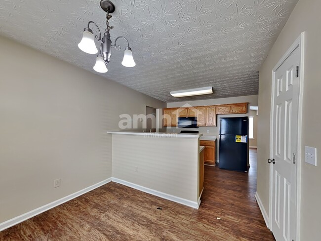 Photo - 1760 Neighborhood Walk