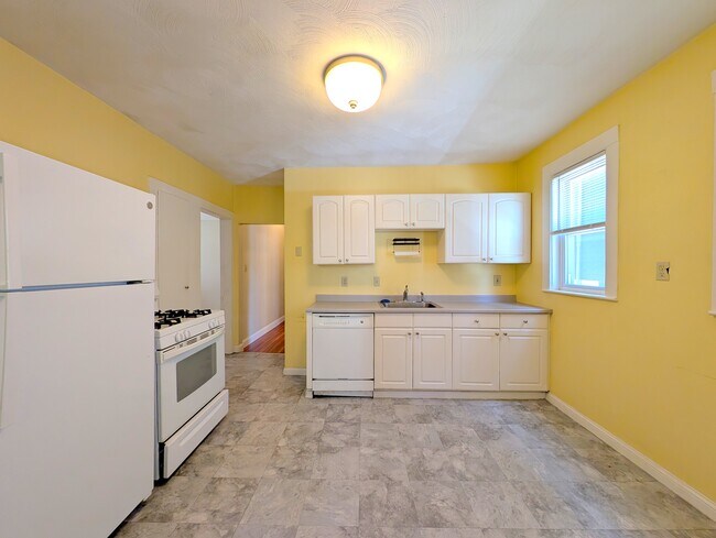 Photo - 79 Conwell Ave Unit 1