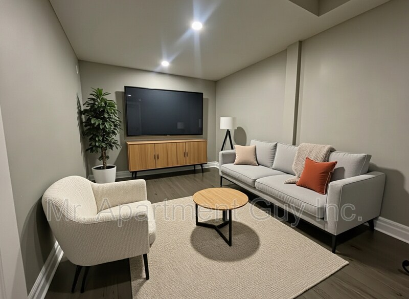 Photo - 30 William St Unit Lower Suite