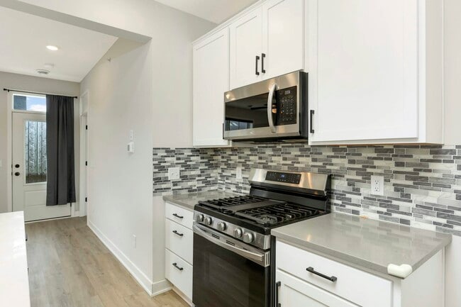 Photo - 7070A 181st Street West