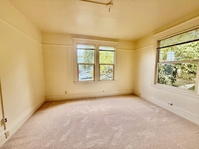 Photo - 69 Etruria St Unidad E