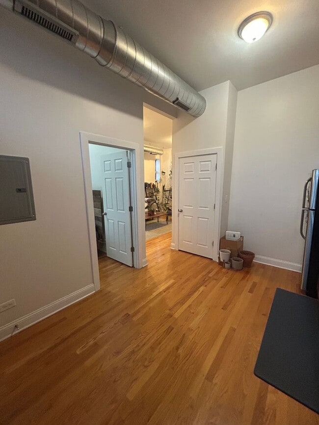 Photo - 2559 W. North-#3R Unit #3R