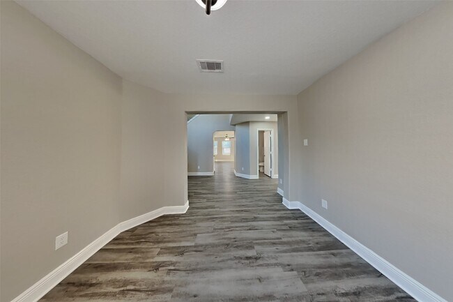 Photo - 20516 Hawkins Manor Ln