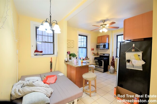 Photo - 57 Brighton Ave Unit 3