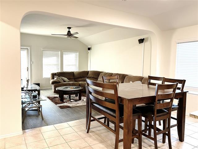 Photo - 720 Watson Wy