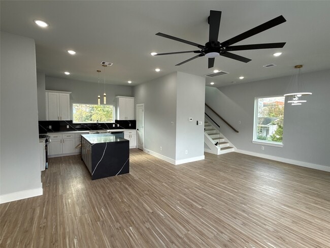 Photo - 3101 Live Oak St