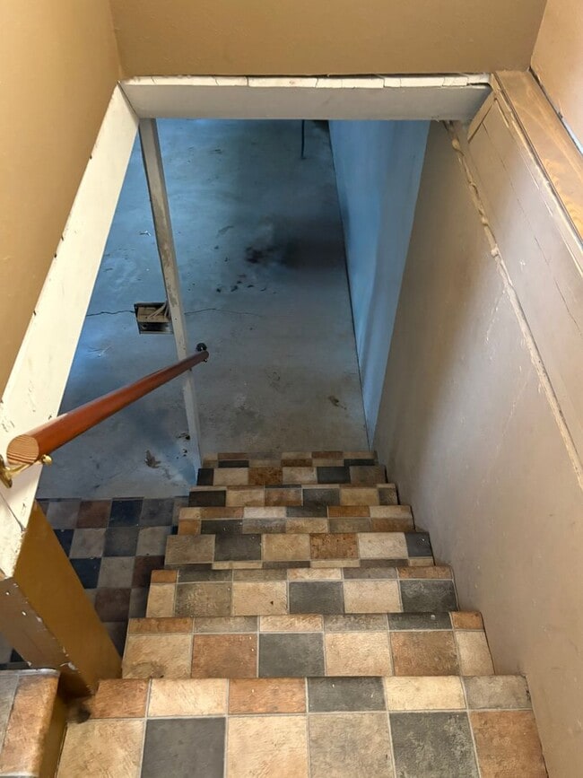 Photo - 812-812 5th Ave NW Unit 812