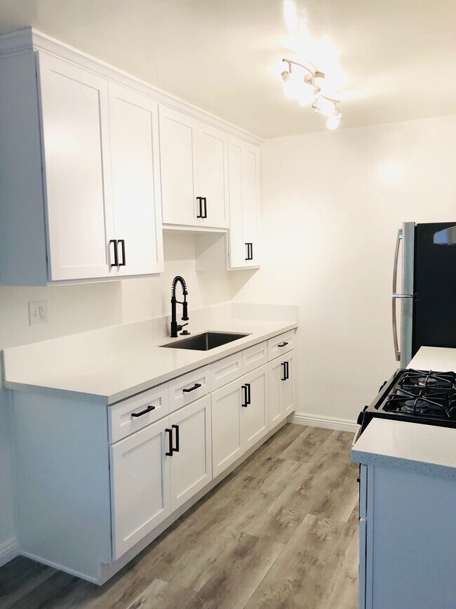 Lakewood Landing Apartments