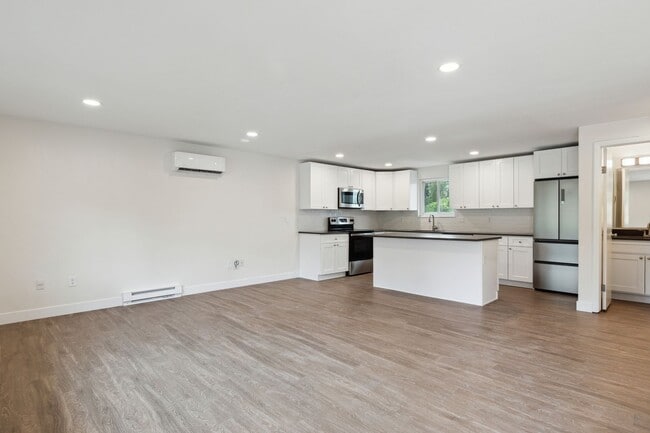 1421 Spruce Ave Unit 1421