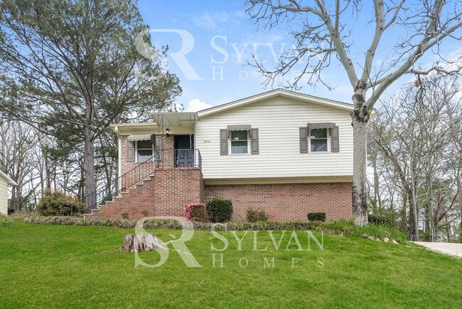 Photo - Prepare to fall in love with this 4 bedroom, 2 bathroom home