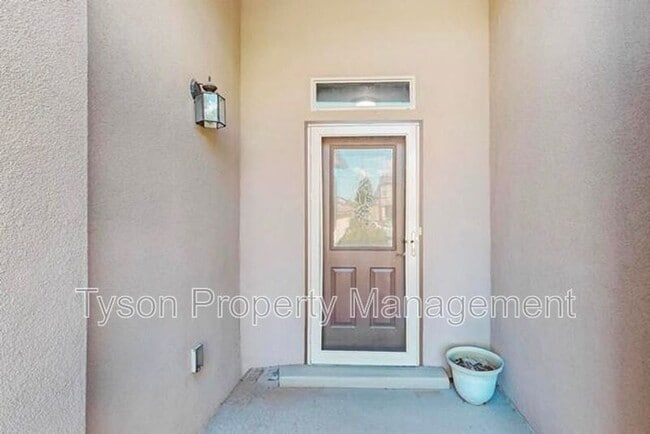 Photo - 2621 Cerro Chafo Rd SE