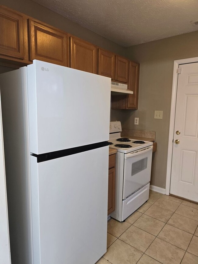 Photo - NEW LISTING!!