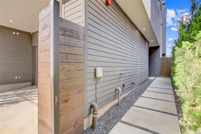 Photo - 1116 Peden St