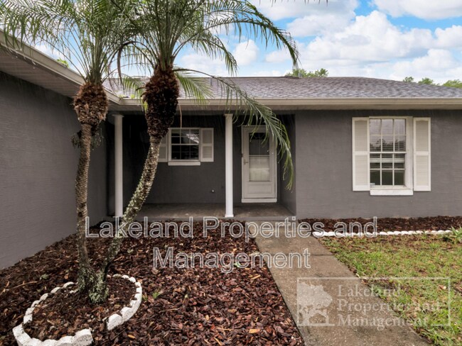 Photo - 8040 Glenridge Loop W