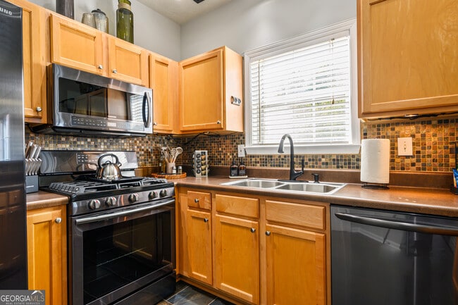 1431 Bay Overlook Dr