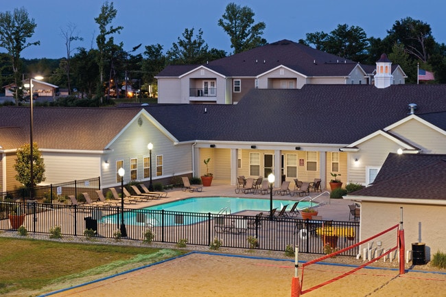 The Reserve at Saluki Pointe