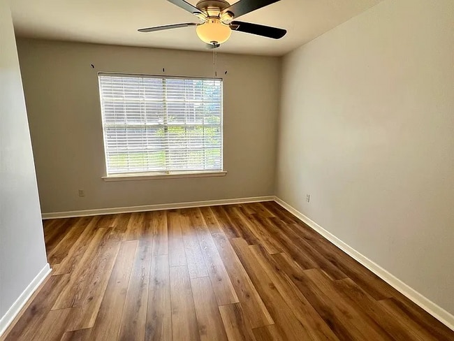 Building Photo - 1701 Lobdell Ave