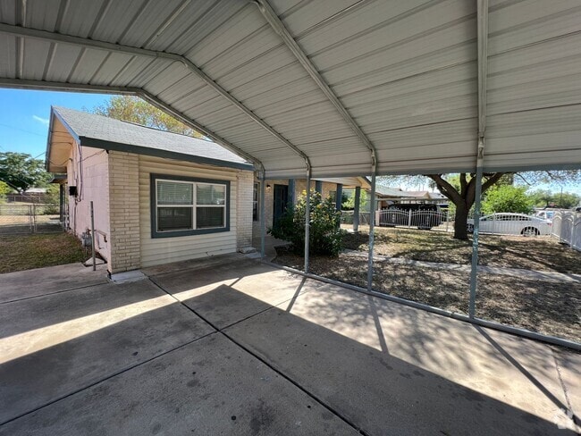 Building Photo - Harlandale SW Rental