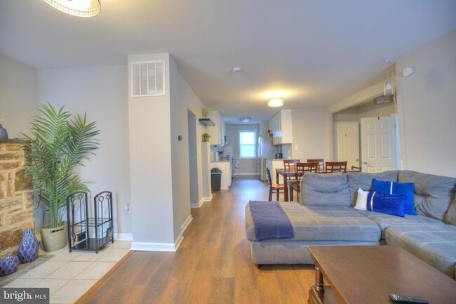 Photo - 2708 Oakley Ave