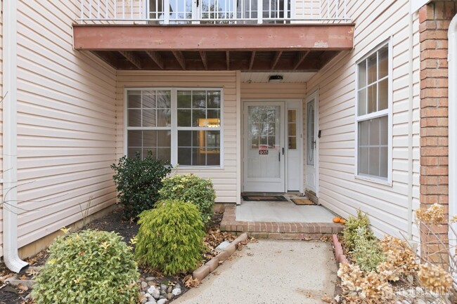 Photo - 405 Plymouth Rd