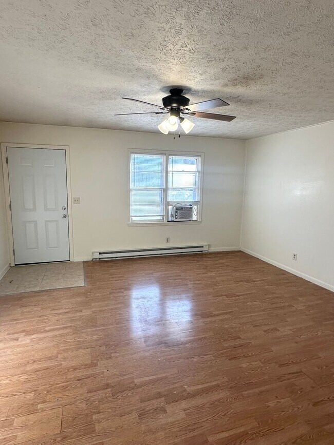 Photo - S0072-MF2-E1 Unit 415